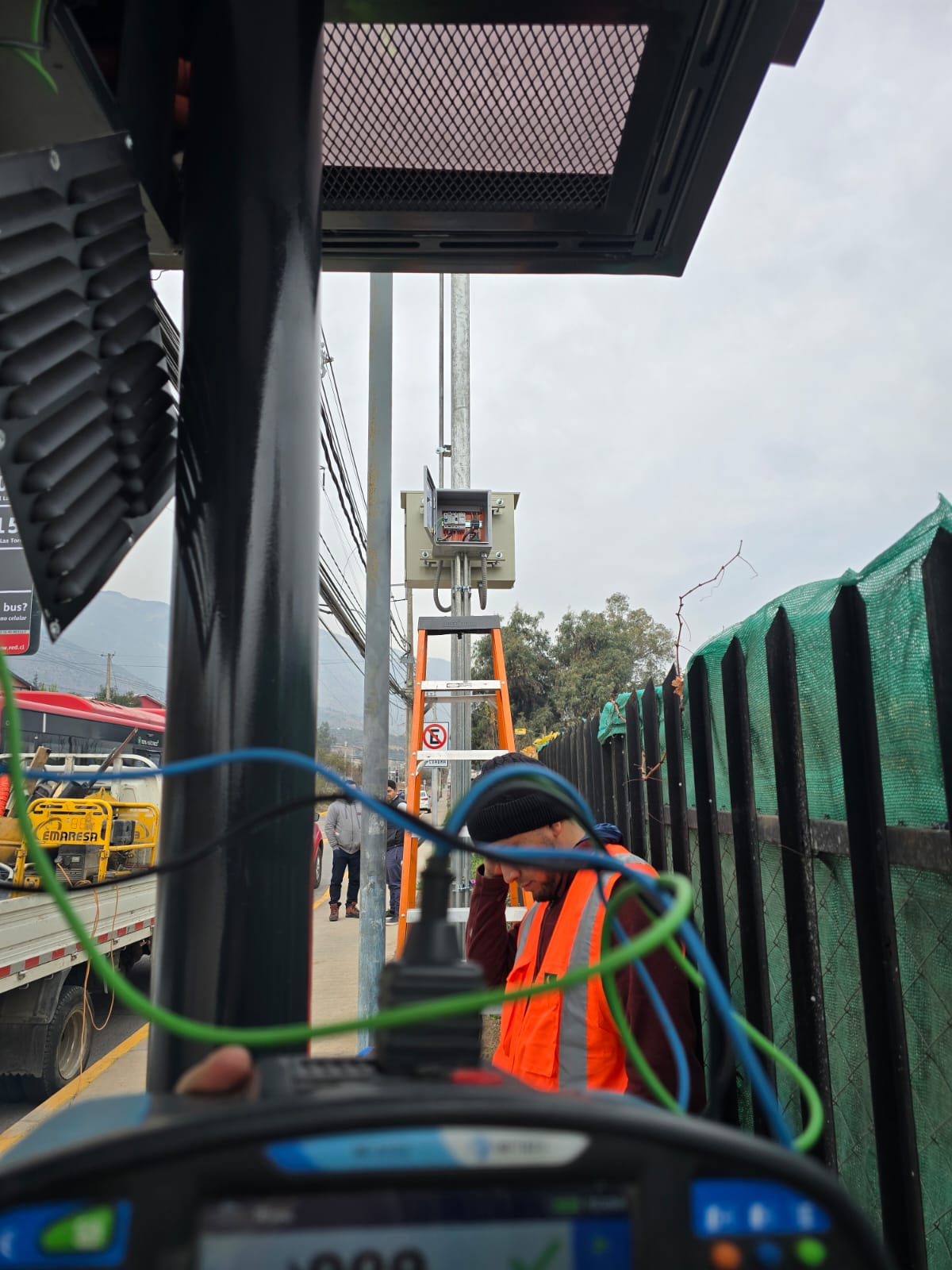 Trabajo eléctrico en terreno